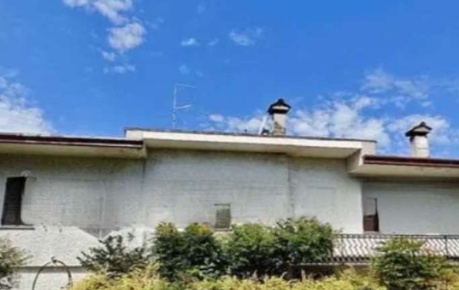 Foto Villa unifamiliare in Via badia, Piacenza d'Adige Centro di 408 m²