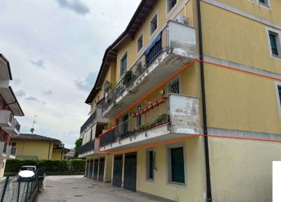 Foto Appartamento in Via Gran Sasso, Castel Goffredo Centro di 88 m²