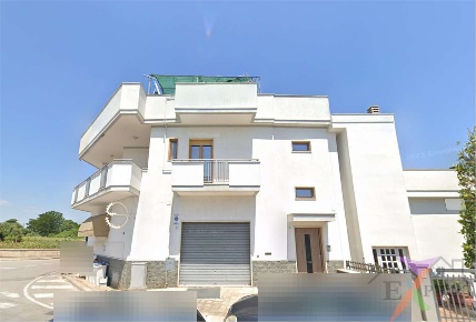 Foto Appartamento in Viale aldo moro 4, Alberobello Centro di 120 m²