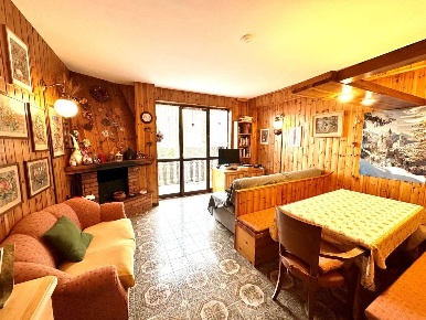 Foto Appartamento in via milano, Casargo Centro di 80 m² con 3 locali