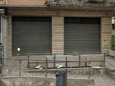 Foto Negozio in via San Carlo 25, Sassuolo Centro di 140 m² con 2 locali