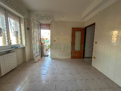 Foto Appartamento in Fuori Porta Roma, Capua Centro di 126 m² con 4 locali