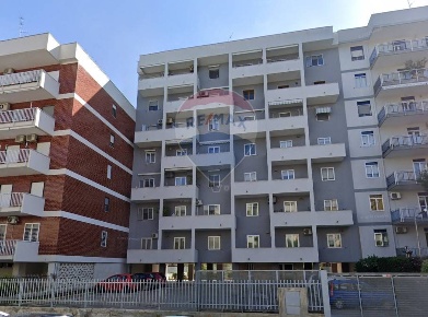 Foto Appartamento in Via Michele Troisi, Bari Japigia di 146 m² in vendita