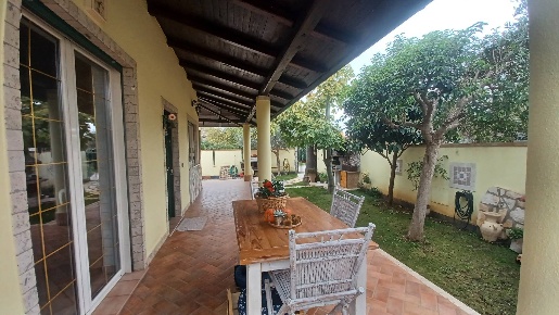 Foto Villa unifamiliare in Via Fantacchiotto, Latina Borgo Sabotino