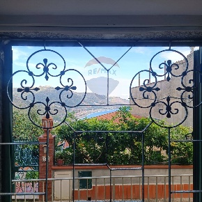 Foto Appartamento in Via Guardiola Vecchia, Taormina Centro di 43 m²