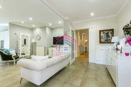 Foto Villa bifamiliare in via cascia, Pomezia di 185 m² con 5 locali