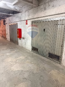 Foto Box in via Brichetti, Pavia Stazione - Ticinello di 15 m² con 1 locali