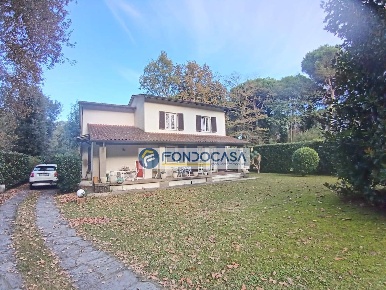 Foto Villa singola in via stradella, Massa Ronchi - Poveromo di 170 m²