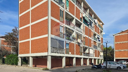 Foto Appartamento in Via Secchia, Pescara Tirino di 87 m² con 6 locali