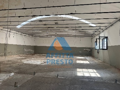 Foto Capannone industriale a Santa Croce sull'Arno di 320 m² in affitto