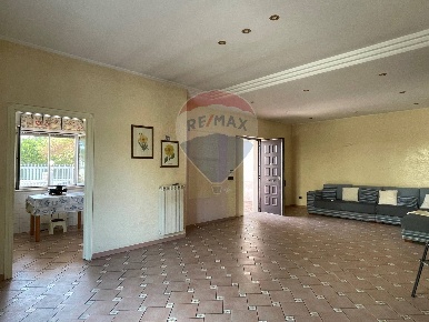 Foto Villa singola in Traversa Nazionale 9/D, Bari Palese di 350 m²