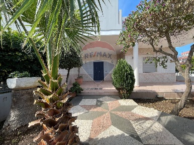 Foto Villa singola in Traversa Nazionale 9/D, Bari Palese di 350 m²