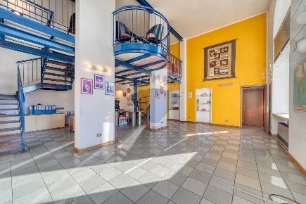 Foto Negozio in via provinciale nord, Fossò Centro di 178 m² con 5 locali