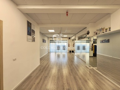 Foto Locale commerciale in Via Monsignor Carmine De Palma, Bari di 155 m²