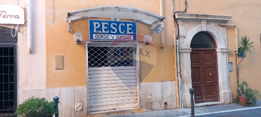 Foto Locale commerciale in Via Porto Neroniano, Anzio Centro Storico