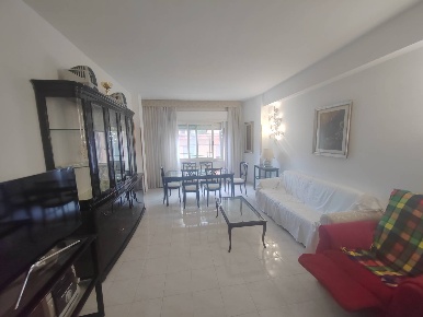 Foto Appartamento in Via Dell'Arringo, Sonnino Centro di 90 m² con 6 locali