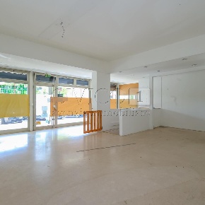 Foto Locale commerciale in Viale Po, Rubano Sarmeola di 110 m² con 1 locali