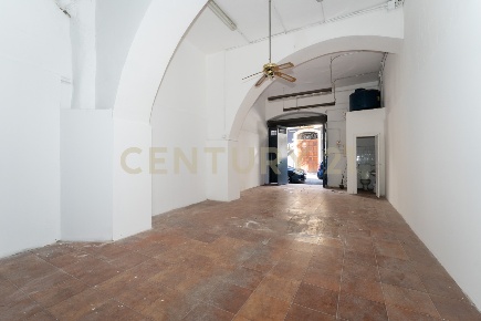 Foto Locale commerciale in Via Celeste 119, Catania Corso Sicilia - Fiera