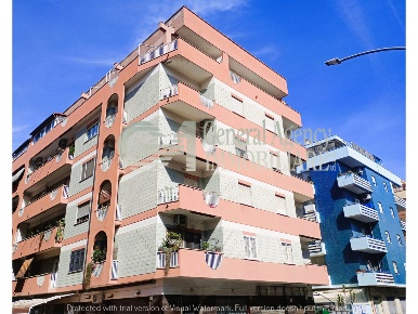 Foto Appartamento in Via Costanzo Casana, Roma Eur di 90 m² con 4 locali