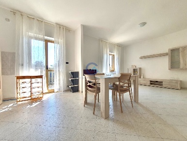 Foto Appartamento a Catanzaro Roccelletta di 110 m² con 4 locali in affitto