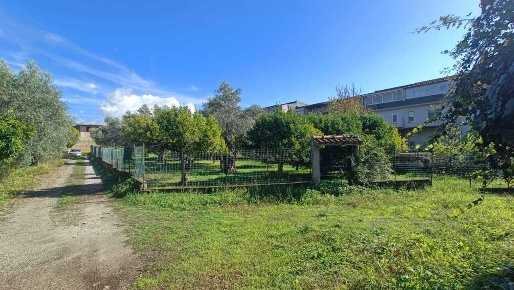 Foto Terreno edificabile in Via Giuseppe Saragat, Lamezia Terme di 1200 m²