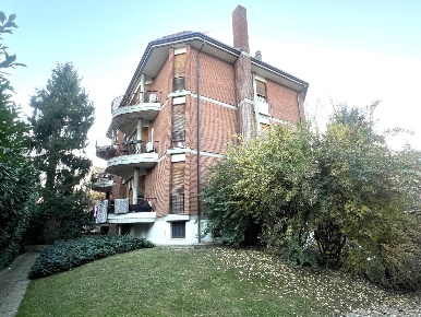 Foto Appartamento in Viale della Costituzione, Valsamoggia di 160 m²