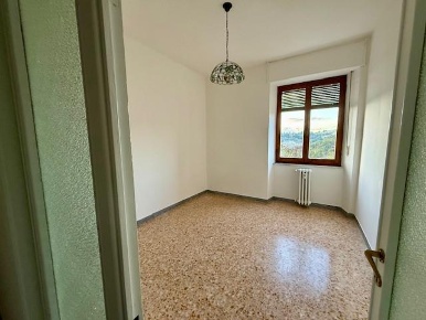 Foto Appartamento a Siena San Prospero di 122 m² con 5 locali in vendita