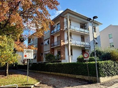 Foto Appartamento a Pontedera Villaggi, Bellaria di 132 m² con 6 locali