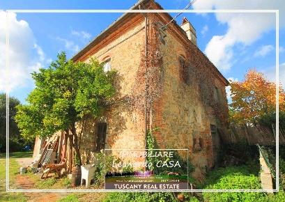 Foto Casale a Vinci Centro di 125 m² con 4 locali in vendita