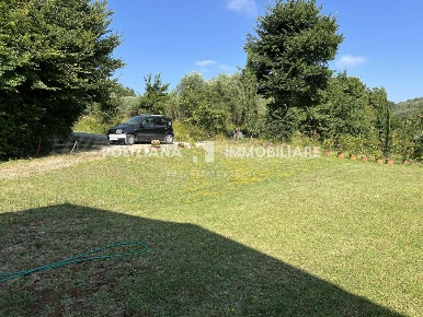 Foto Casale a Montepulciano di 280 m² con 4 locali in vendita