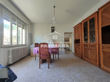 Foto Appartamento a Coriano di 135 m² con 5 locali in vendita