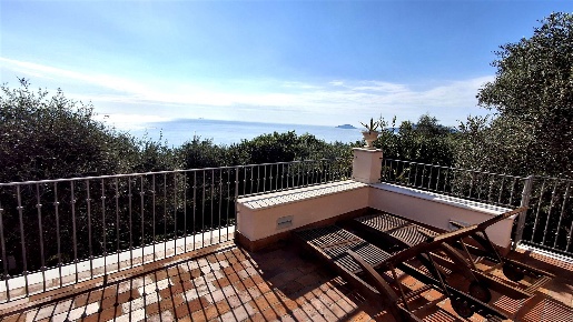 Foto Appartamento a Lerici Lerici Paese di 200 m² con 7 locali in affitto