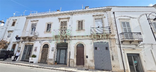 Foto Appartamento in Via Donizetti, Martina Franca di 83 m² con 3 locali
