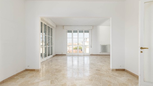 Foto Appartamento a Firenze Mazzini - Oberdan di 160 m² con 8 locali