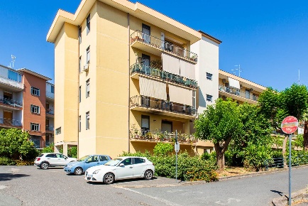 Foto Appartamento in Via Pietra Dell'Ova, Tremestieri Etneo di 130 m²