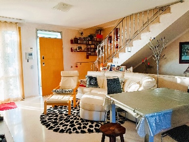 Foto Villa a schiera a Guardistallo di 130 m² con 6 locali in vendita