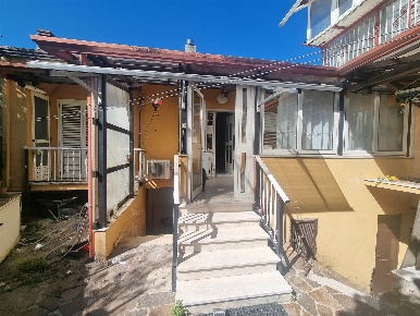 Foto Case semi ndipendenti in Corso Umberto I°  178, Grottolella di 75 m²