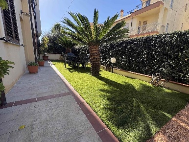 Foto Appartamento in Via A. Contu Politico 3, Tortolì Centro di 55 m²