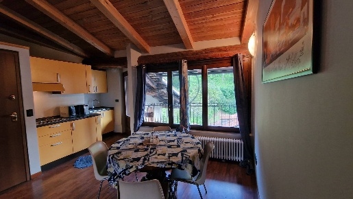 Foto Appartamento in via roma, Oulx Centro di 55 m² con 3 locali in vendita