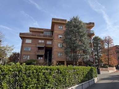 Foto Appartamento in via emilio baletti, Chieri Semicentro di 94 m²