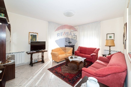 Foto Appartamento in Via Sant'Antonio Abate, Misterbianco Centro di 110 m²