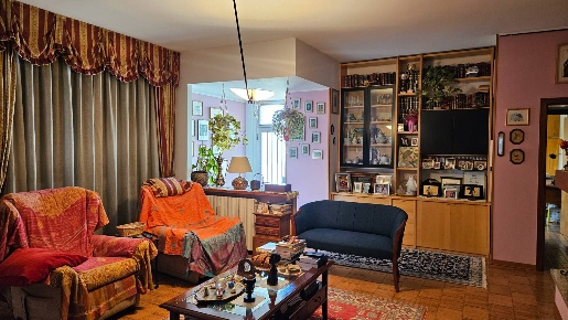 Foto Villa singola in Lucrezia, Cartoceto Lucrezia di 464 m² con 12 locali