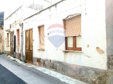 Foto Casa indipendente in Via Garibaldi - Via Roma, Sortino di 85 m²