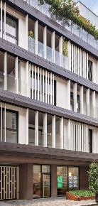 Foto Appartamento in via Manfredo Camperio, Monza Centro Storico di 151 m²