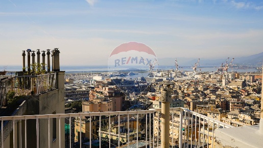 Foto Appartamento in VIA SANT'ELIA, Genova Sestri Ponente di 78 m²
