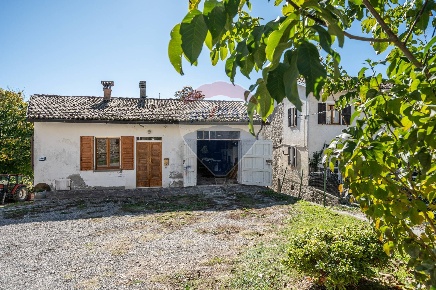 Foto Cessione attività in Strada Della Posta, Neviano degli Arduini Mozzano