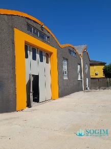 Foto Capannone industriale in via Silvio Pellico, Abbiategrasso di 1020 m²