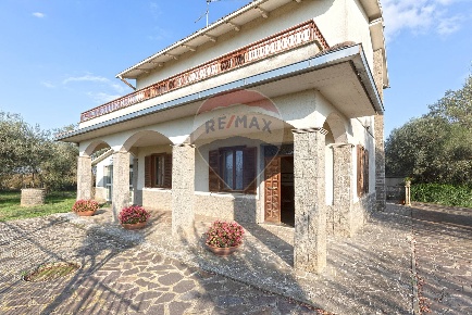 Foto Villa unifamiliare in Strada Teverina, Viterbo Teverina di 125 m²