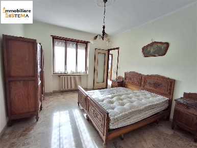 Foto Casa indipendente in via Tetti Giro, Santena di 342 m² con 7 locali