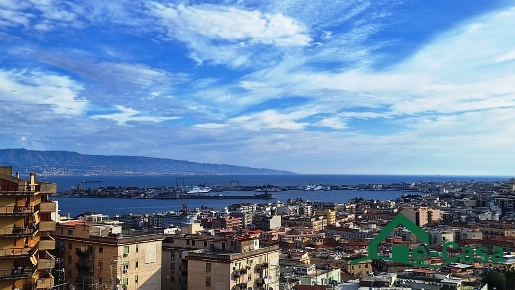 Foto Appartamento in VIA OGLIASTRI, Messina Giostra di 75 m² con 3 locali